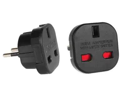 Adapter gniazdo UK Maclean, na wtyk EU, czarny, MCE72